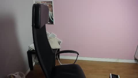 Snapshot of viktoria_lovely chatting on 06.30.26 viktoria_lovely online show from 06.30.26