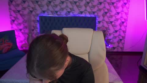 VikVikLove online show from 05.28.26