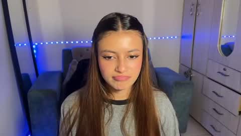 viky_evanss online show from 07.12.26