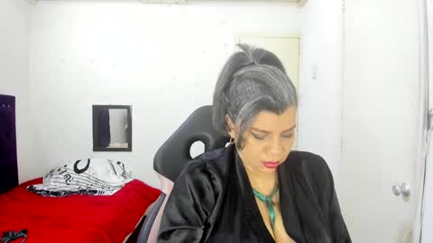 VIKY ADAMS online show from 09.25.25