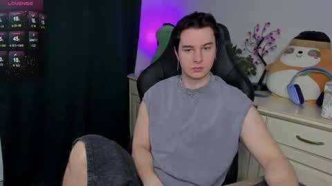 Vincent Strong online show from 01.19.26