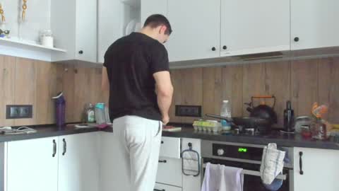 Vincent.  uncut 18cm online show from 01.15.25