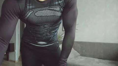 Vincent.  uncut 18cm online show from 03.03.26