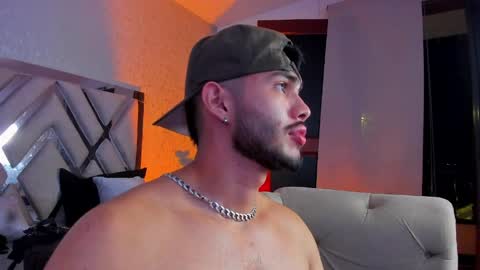 Snapshot of vincentblack_ chatting on 05.20.26 Vincent online show from 05.20.26