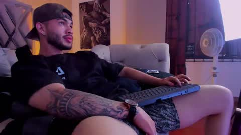 Snapshot of vincentblack_ chatting on 06.16.26 Vincent online show from 06.16.26