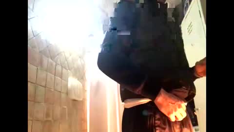 Snapshot of vinmin90 chatting on 12.25.24 Zenith online show from 12.25.24