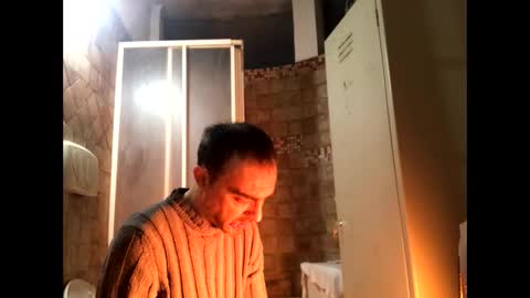 Snapshot of vinmin90 chatting on 01.02.25 Zenith online show from 01.02.25