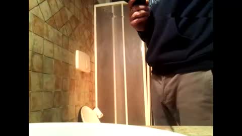 Snapshot of vinmin90 chatting on 01.08.25 Zenith online show from 01.08.25