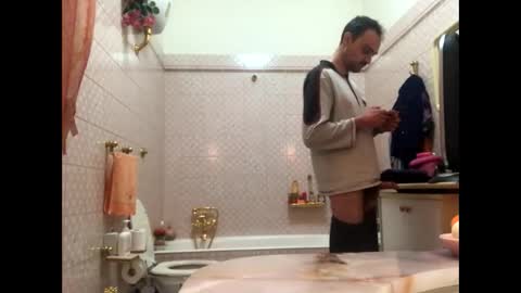 Snapshot of vinmin90 chatting on 01.23.25 Zenith online show from 01.23.25