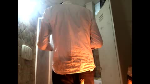 Snapshot of vinmin90 chatting on 02.09.25 Zenith online show from 02.09.25