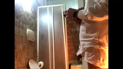 Snapshot of vinmin90 chatting on 09.14.25 Zenith online show from 09.14.25