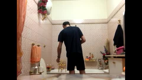 Snapshot of vinmin90 chatting on 09.16.25 Zenith online show from 09.16.25