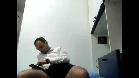 Snapshot of vinmin90 chatting on 09.19.25 Zenith online show from 09.19.25