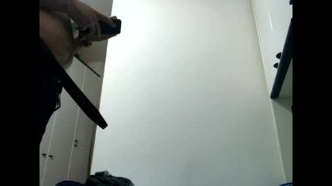 Snapshot of vinmin90 chatting on 10.15.25 Zenith online show from 10.15.25