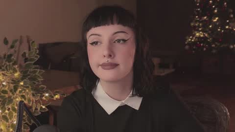 Diva Silvia online show from 12.18.24