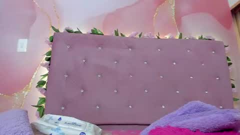 violet__taylor_ online show from 06.30.26