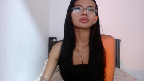 Snapshot of violet_ak2 chatting on 02.10.26 Violet online show from 02.10.26