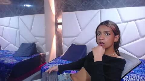 Snapshot of violet_angel13 chatting on 03.14.26 Violet online show from 03.14.26