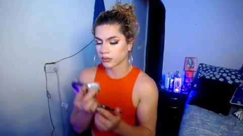 Snapshot of violet_hyuga chatting on 11.04.25 violet_hyuga online show from 11.04.25