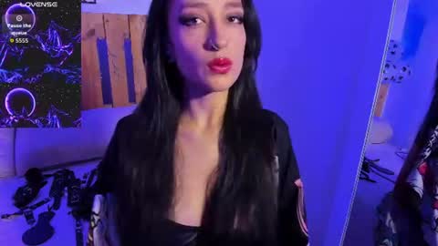 Violet Jones online show from 06.14.26