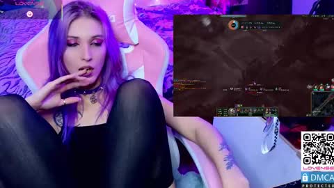 Snapshot of violet_noir_ chatting on 02.27.25 Deya online show from 02.27.25