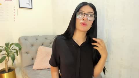  Violet  online show from 05.27.26