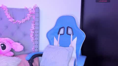 Snapshot of violet_rost chatting on 09.08.25  Violet  online show from 09.08.25