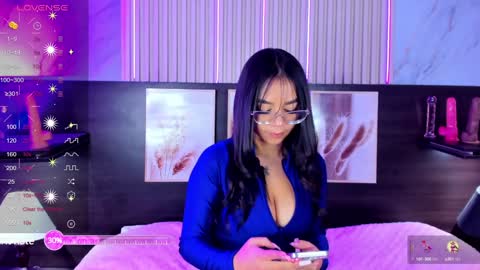Snapshot of violet_spencer chatting on 12.18.24 Violeta online show from 12.18.24