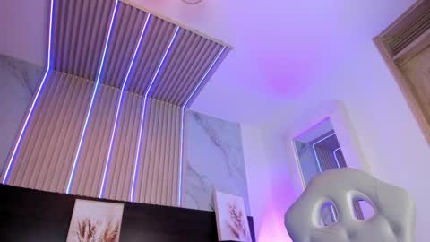 Snapshot of violet_spencer chatting on 02.22.25 Violeta online show from 02.22.25
