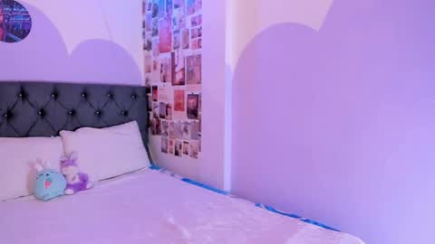 Snapshot of violeta_blaze1 chatting on 05.21.26 Violeta online show from 05.21.26