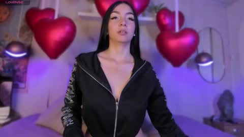 Snapshot of violeta_dh chatting on 02.16.26 Violeta online show from 02.16.26