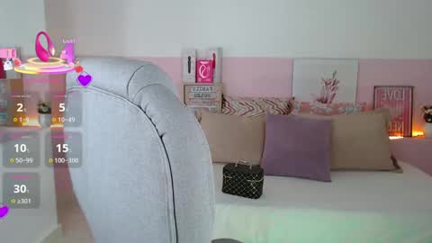 Snapshot of violeta_leon chatting on 03.08.25 Violeta leon online show from 03.08.25