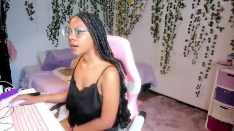 Snapshot of violeta_miler_ chatting on 05.29.26 Violeta online show from 05.29.26