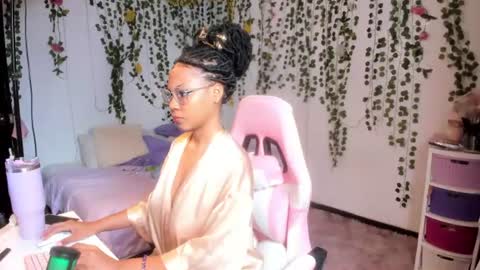 Snapshot of violeta_miler_ chatting on 07.23.26 Violeta online show from 07.23.26