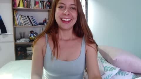 Snapshot of violeta_peter69 chatting on 10.19.25 Violeta Peter online show from 10.19.25