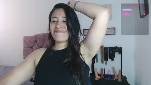 Snapshot of violeta_scott_ chatting on 06.20.26 violeta_scott_ online show from 06.20.26