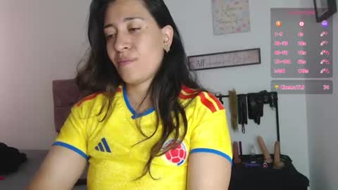 Snapshot of violeta_scott_ chatting on 06.23.26 violeta_scott_ online show from 06.23.26