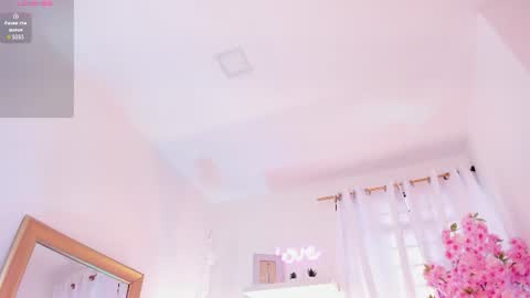 Snapshot of violeta_velvet_ chatting on 07.13.26 online show from 07.13.26
