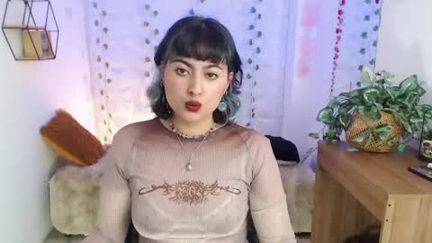 Violeta  online show from 10.16.25