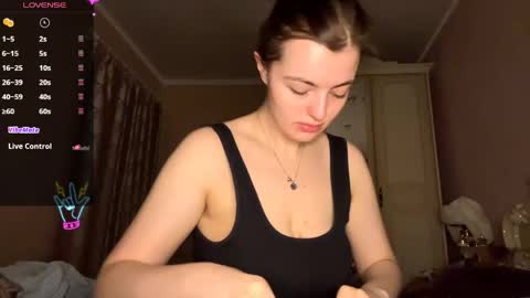 Snapshot of violetamelia chatting on 04.12.26 Eva online show from 04.12.26
