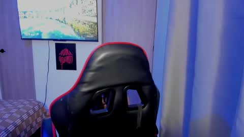 Violet and Austin online show from 10.28.25