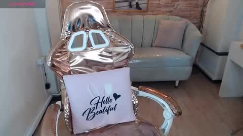 violeth_b online show from 12.24.24