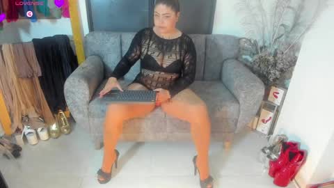 VIOLETA MONTANA online show from 05.01.26