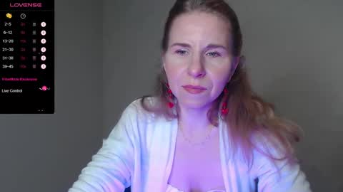 Snapshot of violetplath chatting on 12.29.24 Violet next stream December 6 online show from 12.29.24