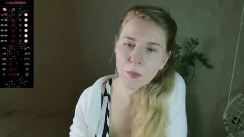 Snapshot of violetplath chatting on 01.11.26 Violet next stream December 6 online show from 01.11.26