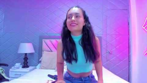 Violet Rousse online show from 10.12.25