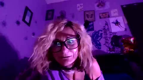 Snapshot of violetsprings7 chatting on 03.27.26 violetsprings7 online show from 03.27.26