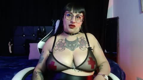 violett_8 online show from 04.11.26