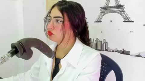 Snapshot of violett_collinss chatting on 07.26.26 violett_collinss online show from 07.26.26