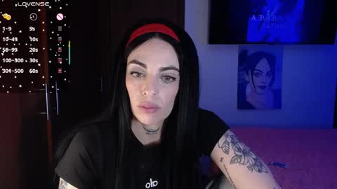 Snapshot of violett_hottie chatting on 12.03.25 violett Independent model online show from 12.03.25